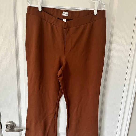 Aritzia Groovy Pant - Picture 1 of 4